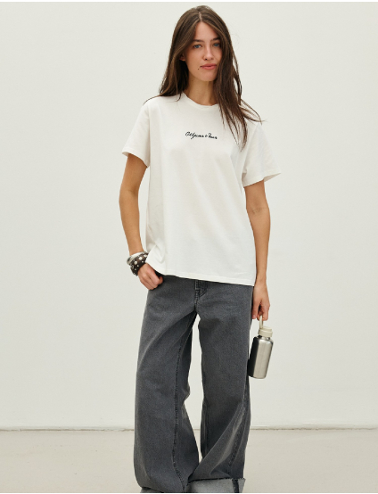 Картинка Футболка біла